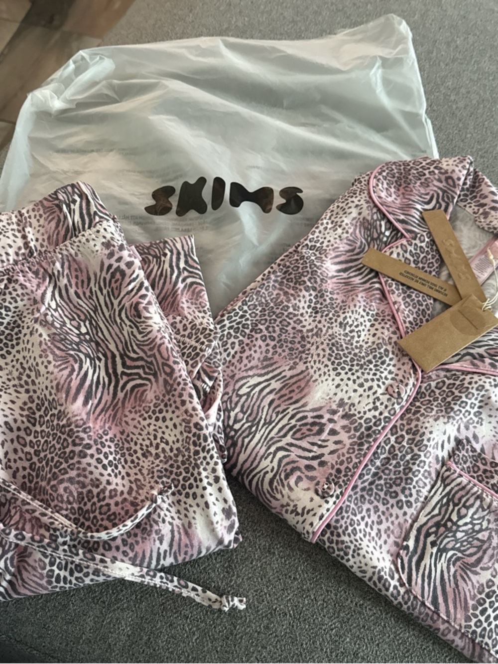 SKIMS 3 pc animal print pajama set